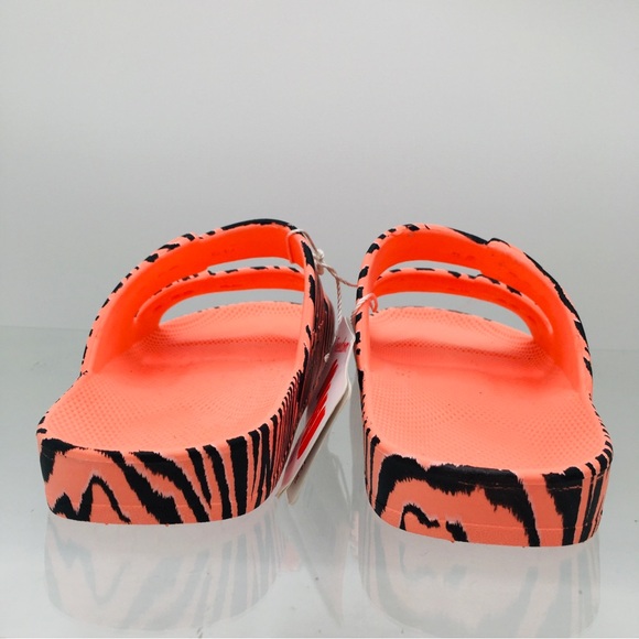 Freedom Moses - Zebra / Capri - Double Band Slides Women’ Size 5/6 - Picture 3 of 9